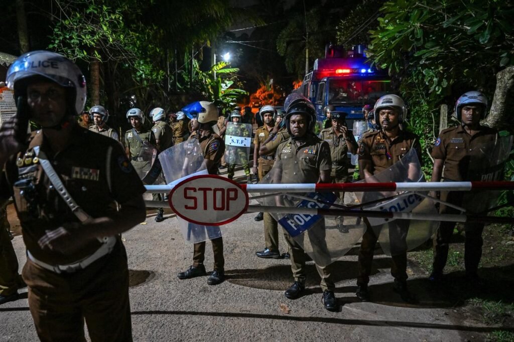 afp 20260801 c3r8924 v1 highres srilankaprisonriotarmypolice