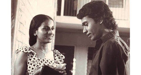 රිදීවලට දියවී යන සංස්කෘතික උරුමය..! hansa vilak film dharmasiri bandaranayake sinhala film